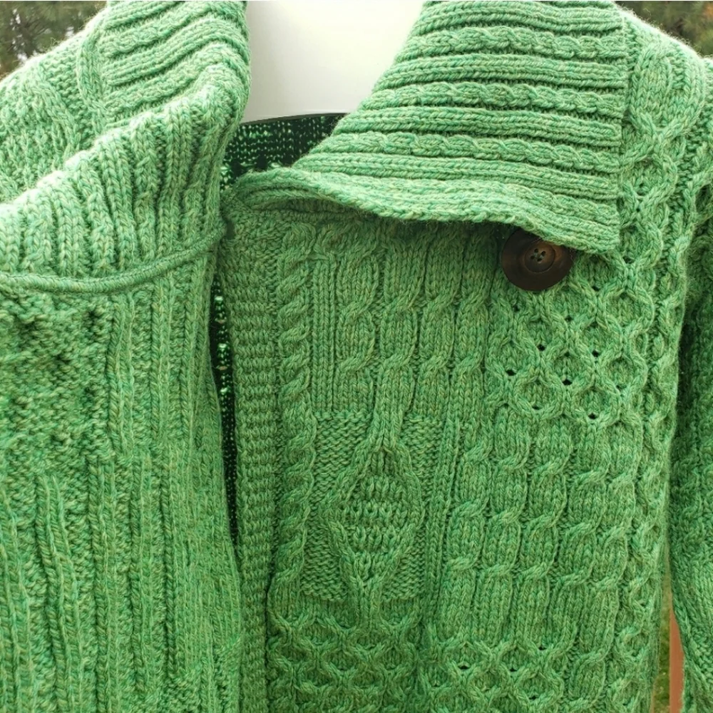 Aran Crafts Ireland green Merino wool chunky cable knit Cardigan one button S